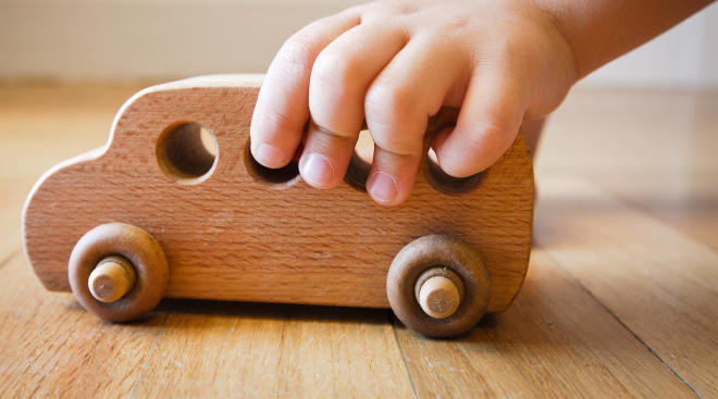 Best Wooden Toys for Toddlers and Their Motor Skills